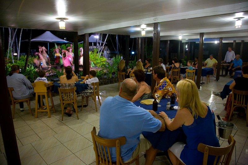 Gecko's Restaurant Polynesian Show Night