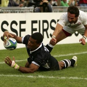 SereviEludesGollingsToScore - RWCSevens2005